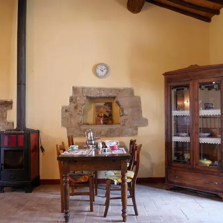 Apartamento Locazione Turistica Mimosa - Torretta - Borgo La Civitella By Interhome